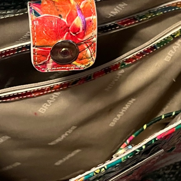 Gently used Brahmin Monique Tropical Utopia Leather Tote. Reasonable offers! - Picture 4 of 7